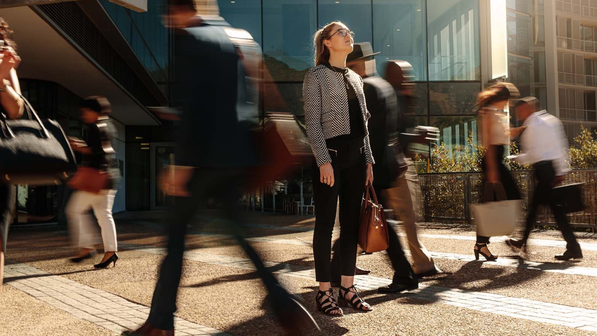Initus Case Study - Architecting Certainty_ How Sovos and Initus Technologies Streamlined NetSuite–CFDI Compliance in Mexico Woman doing inventory management using Initus Artificial Intelligence solutions